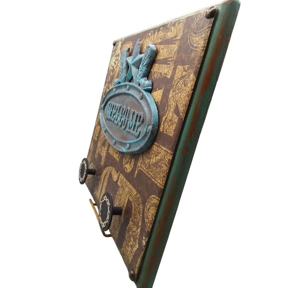 Rustic Wooden Cowboy Welcome Plaque with Barbed Wire Knobs, Unique Brown and Blu - Picture 2 of 5